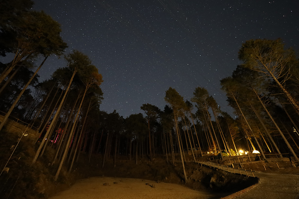 夜空の星が美しいキャンプ場／Kaede Valley＆Hill（カエデバレー